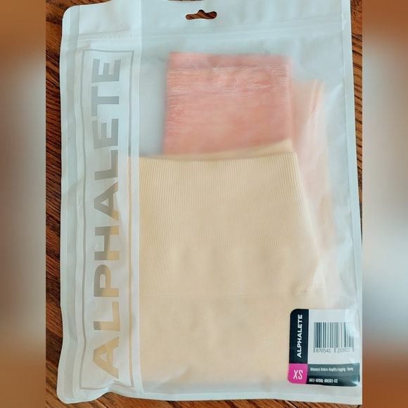 NWT Alphalete amplify leggings | yellow and orange - Picture 5 of 5